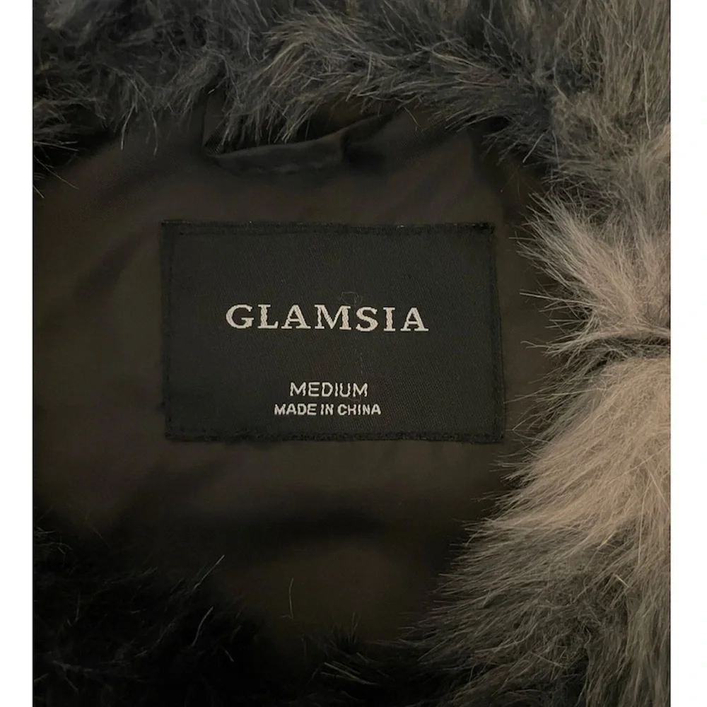 Glamsia Faux Fur Vest - Picture 5 of 5